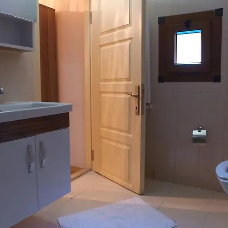 Otel Ada